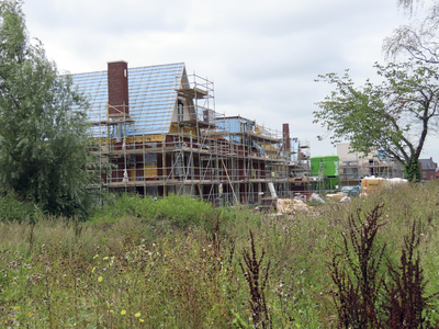 908222 Gezicht op de bouw van woningen aan de Apenboomstraat in de nieuwbouwbuurt Rijnvliet in de wijk Leidsche Rijn te ...